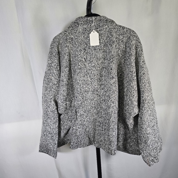 Tweed Blazer with Belt - Picture 2 of 3